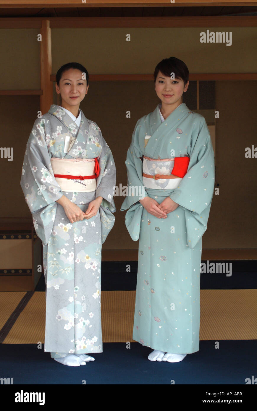 Two Japanese Women, tea ceremony in Hosomi museum, Kyoto, Japan Stock Photo