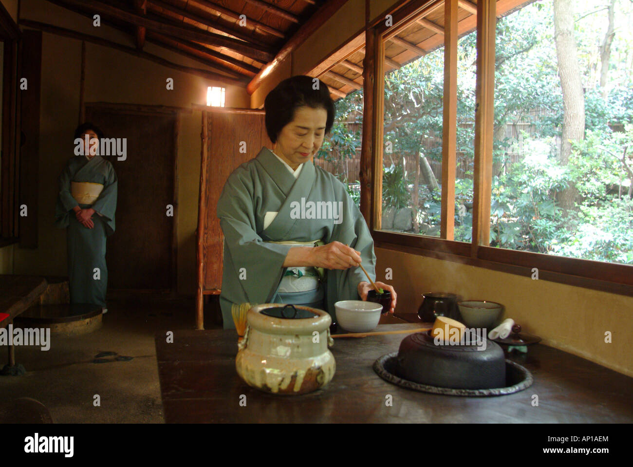 Japanese tea ceremony hires stock photography and images Alamy