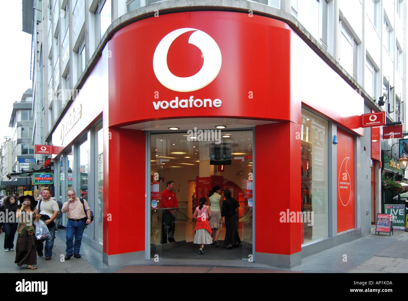 Vodaphone shop front hires stock photography and images Alamy