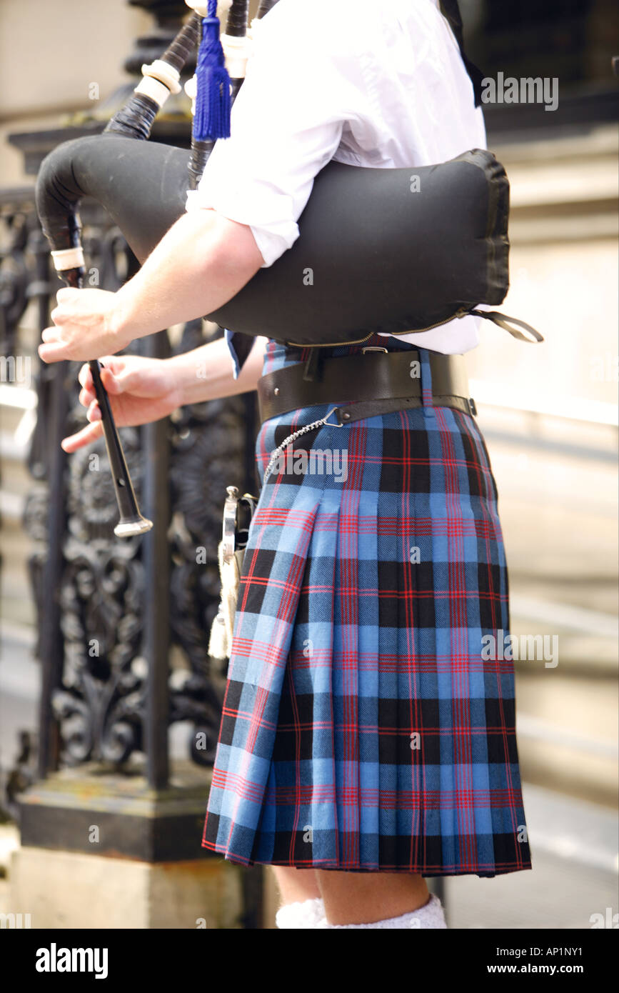 Piper In Traditional Costume Glasgow Scotland UK Stock Photo Alamy