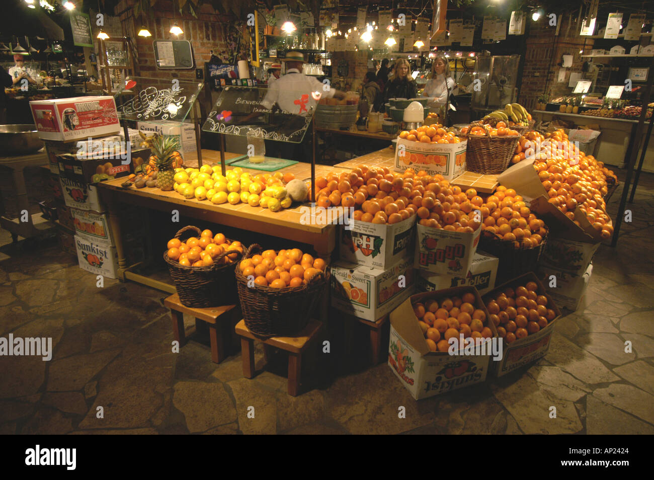 Canada Quebec Montreal Underground City Shopping Center Stock Photo Alamy