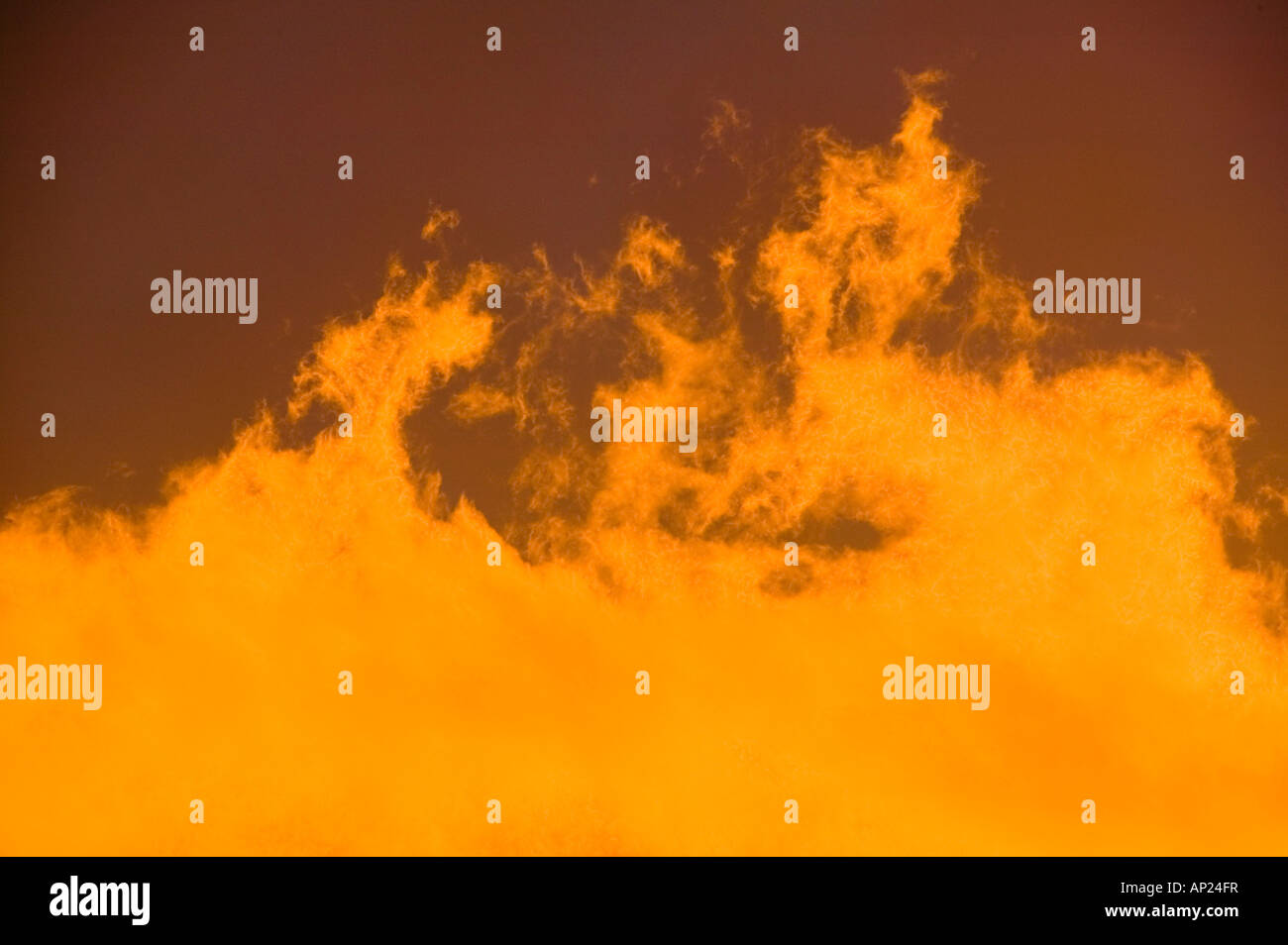 Orange colour cloud formation hi-res stock photography and images - Alamy