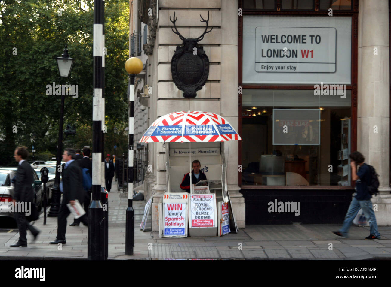 Welcome to London Evening Standard Newspaper Stand Piccadilly London England UK Stock Photo