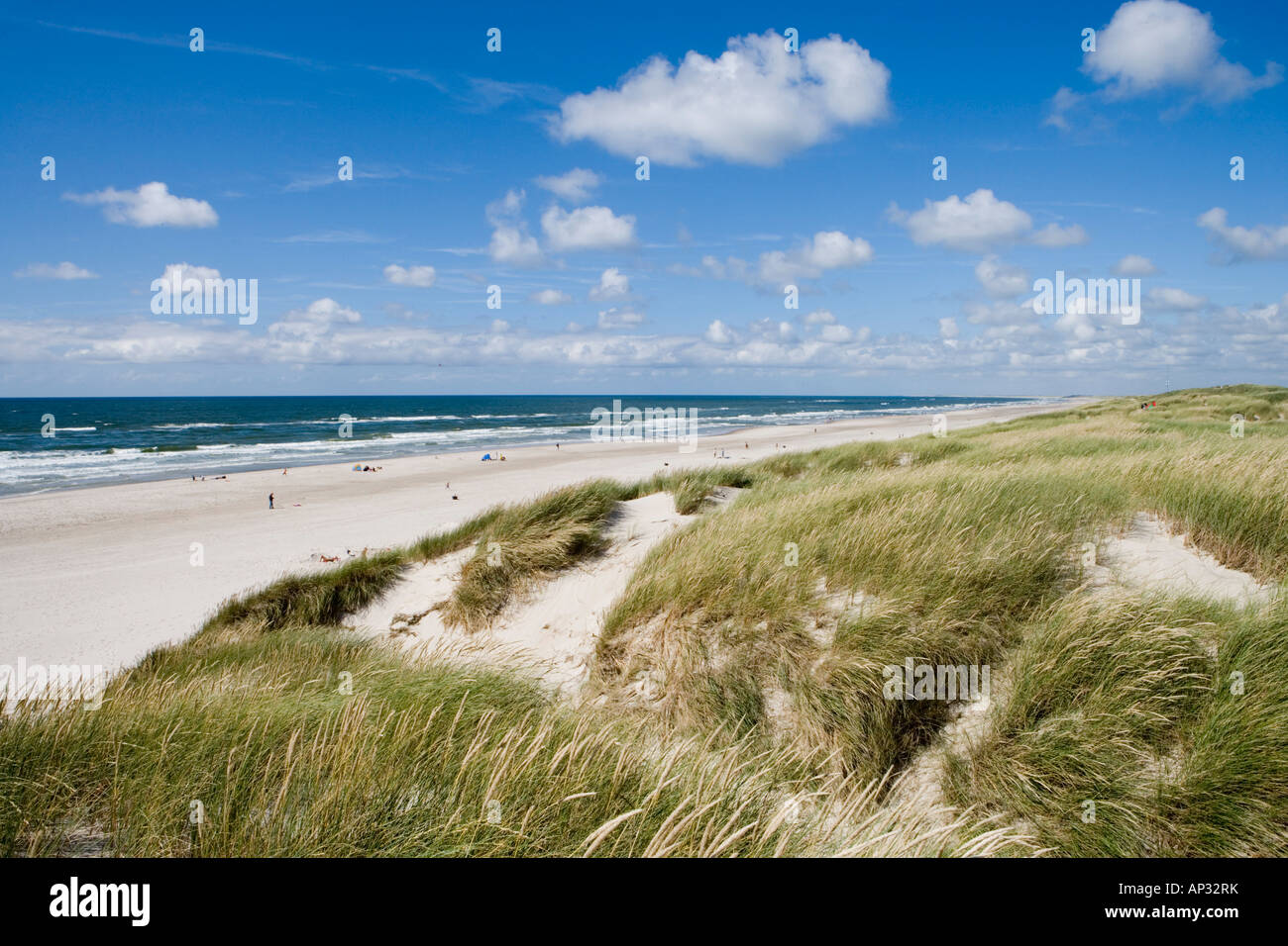 Melting kolbøtte hjul Beach henne strand hi-res stock photography and images - Alamy