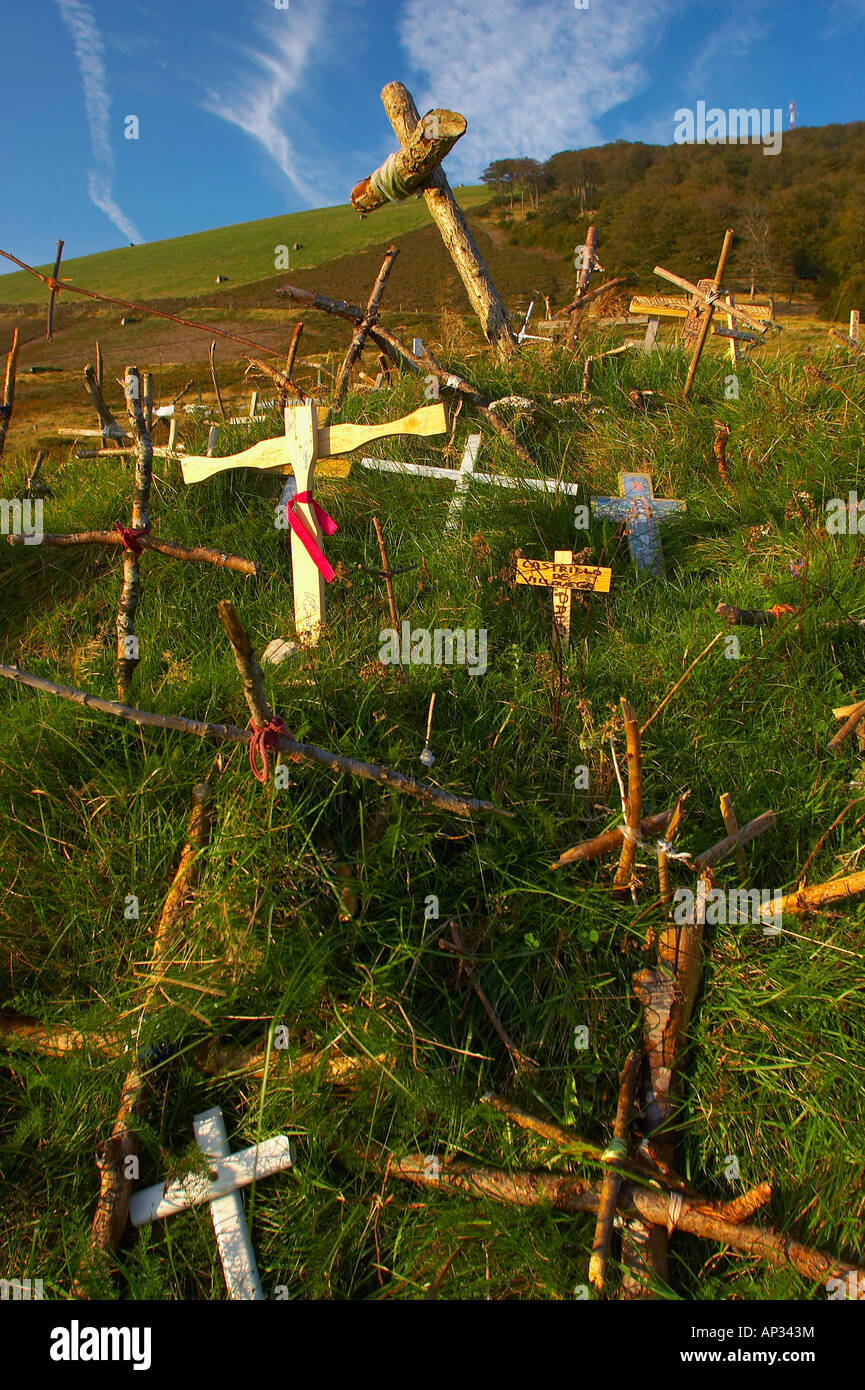 Pilgrim crosses on the mountain, Puerto de Ibaneta, Pyrenees, Navarra, Spain Stock Photo