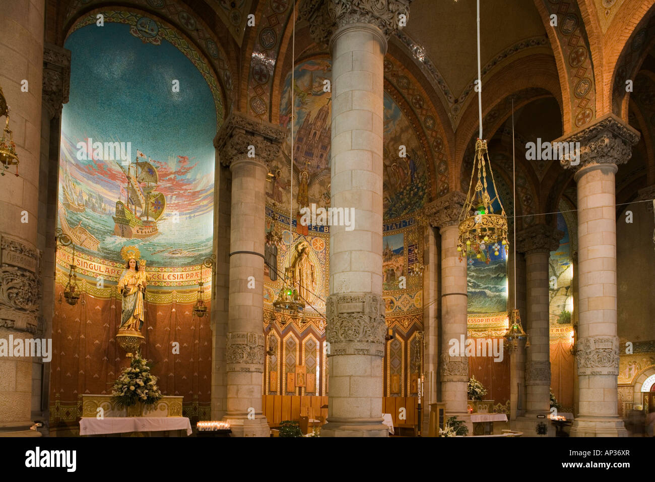 High altar, El Sagrat Cor, church, architect Enric Sagnier, Tibidabo, Barcelona, Catalonia, Spain Stock Photo