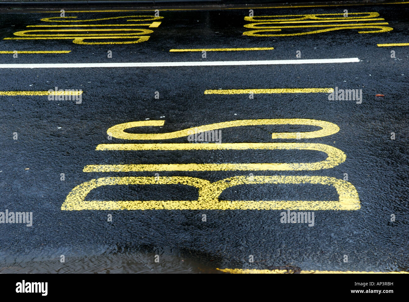 Painted buses hi-res stock photography and images - Alamy