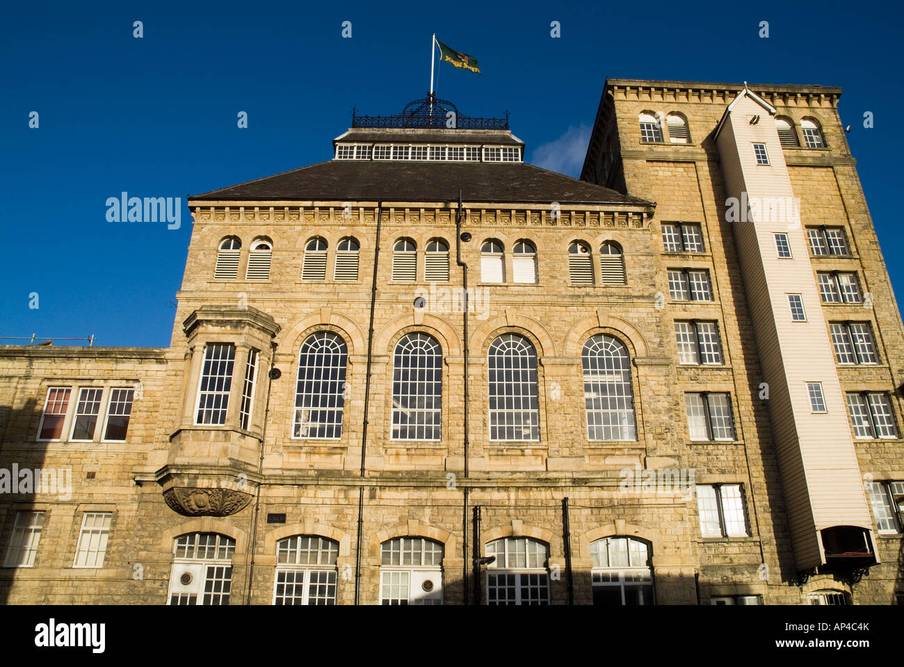 John smith beer hi res stock photography and images alamy