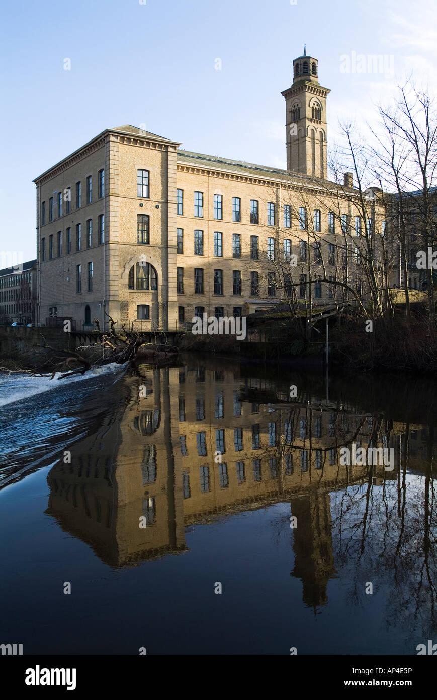 dh Titus Salts New mill SALTAIRE WEST YORKSHIRE Salt unesco world