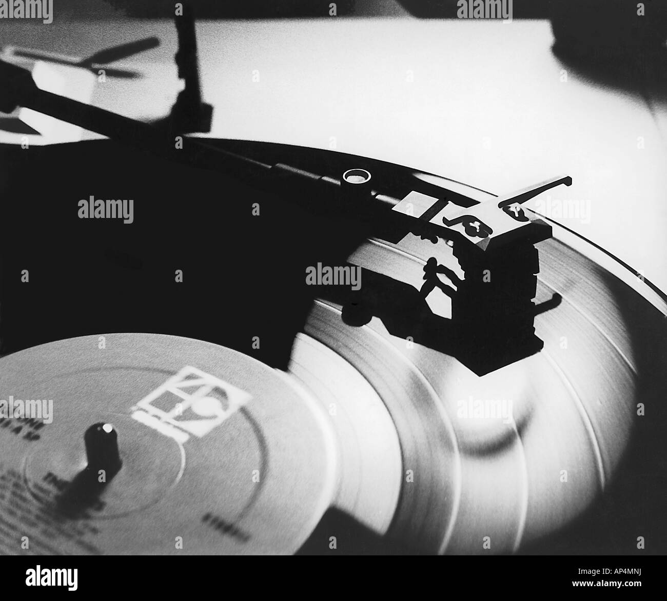 turntable playing record Stock Photo - Alamy
