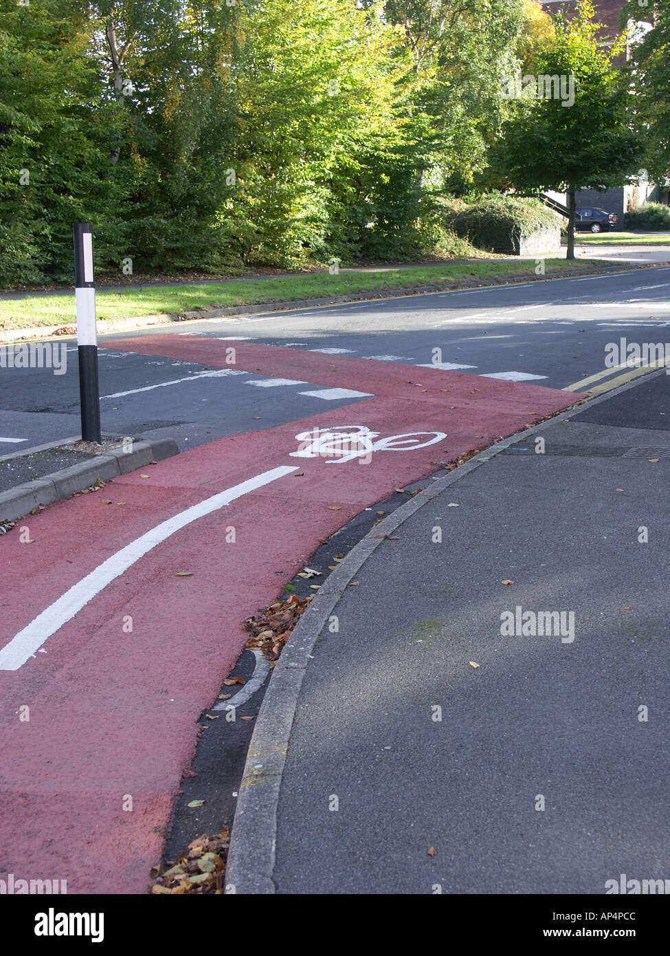 can you cycle on footpaths