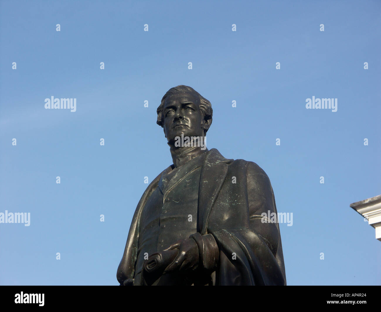 Sir Robert Peel Statue in Tamworth Staffordshire against blue sky Stock Photo