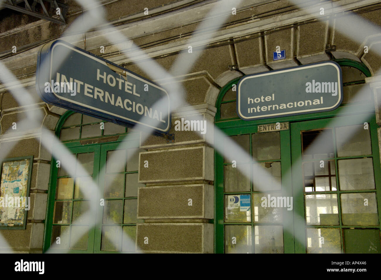 Derelict Canfranc Estacion Railway Station Stock Photo Alamy
