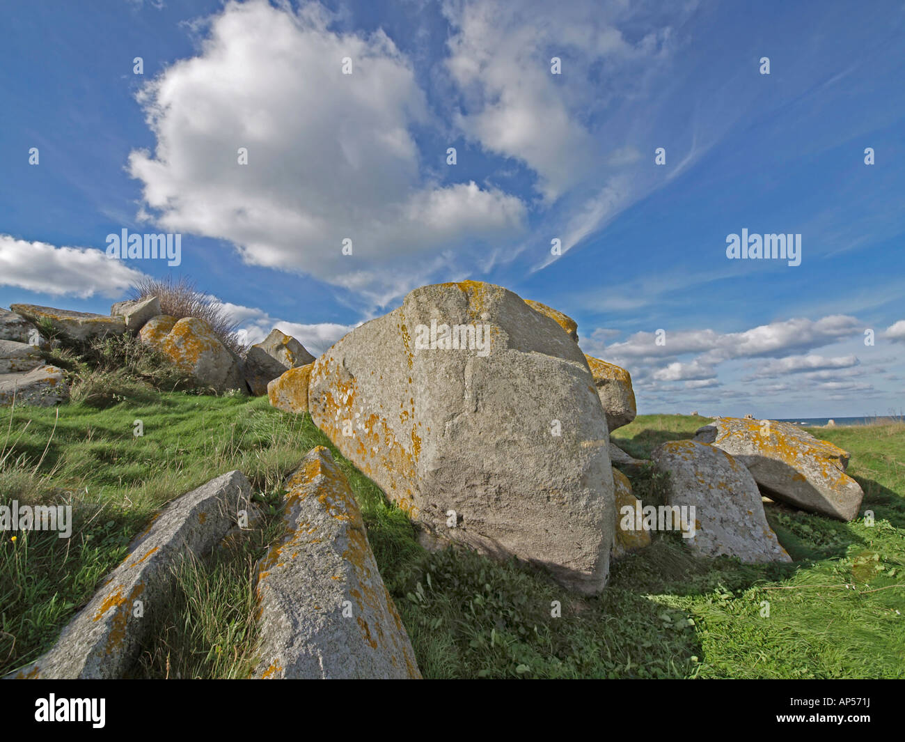 granit rocks at the coast of Atlantic Ocean in Finistere Brittany ...
