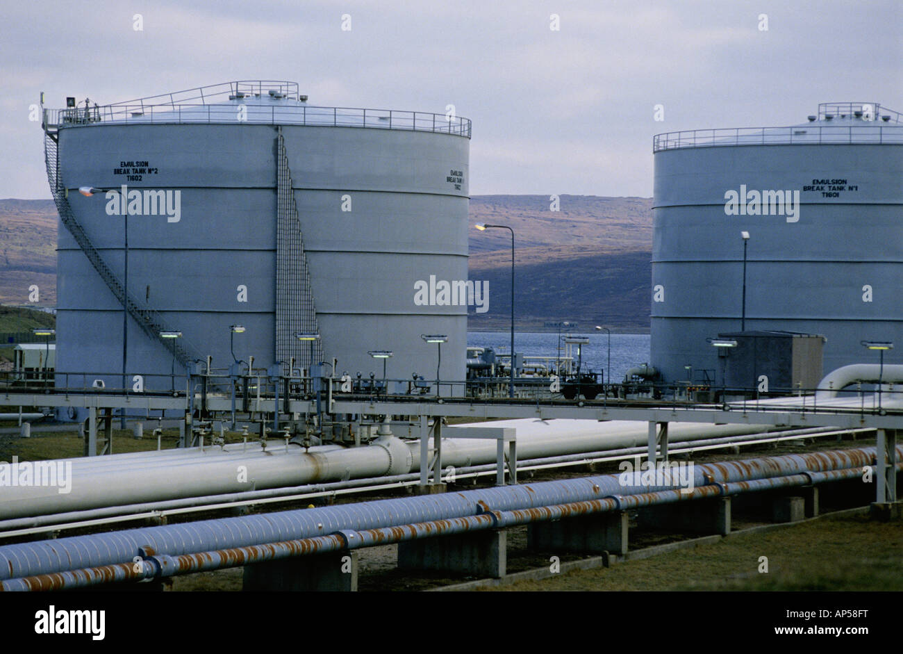 Shetland Sullom Voe Oil Refinery. From the archives of Press Portrait  Service (formerly Press Portrait Bureau Stock Photo - Alamy