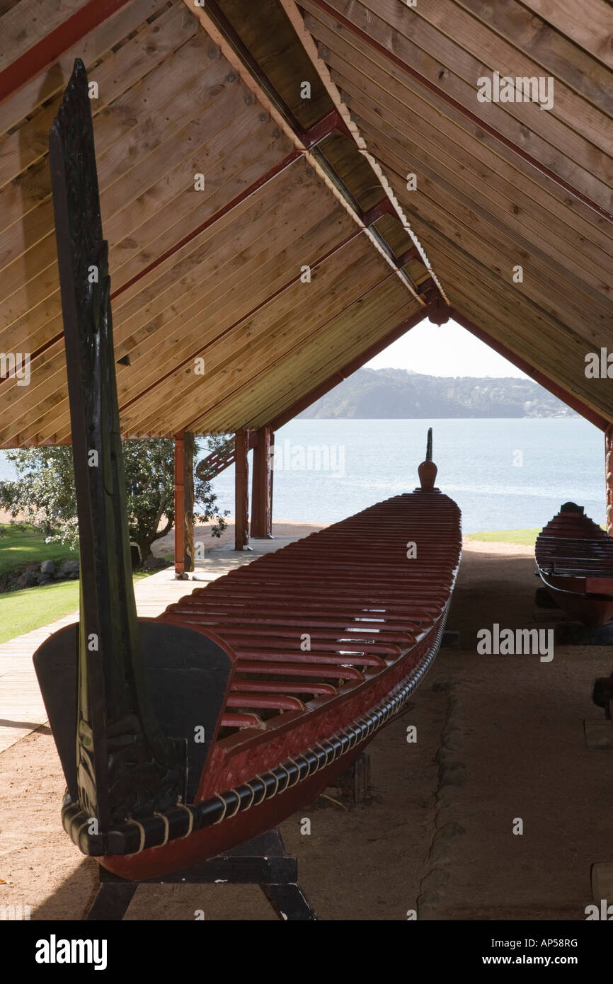 Whare Waka canoe house with largest Maori war canoe Ngatokimatawhaorua at Waitangi National Reserve New Zealand Stock Photo