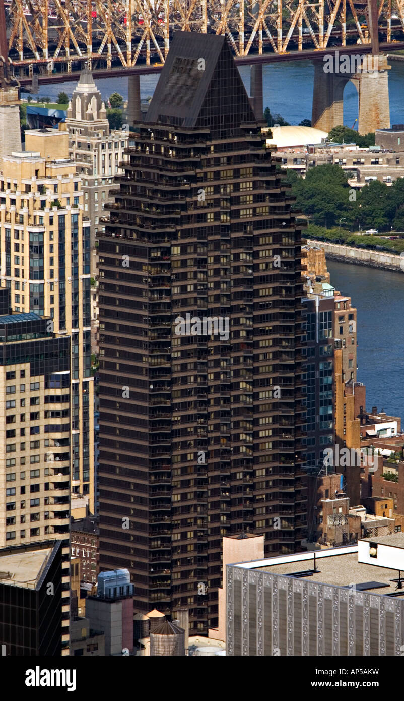 100 UN Plaza Tower apartments Stock Photo Alamy
