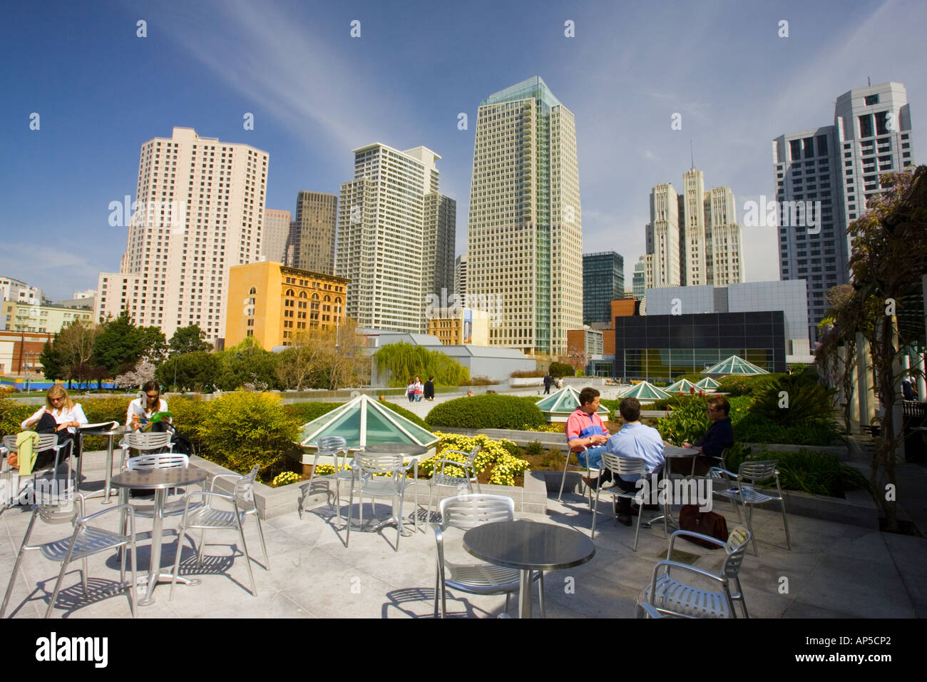 USA, California, San Francisco. Outside dining at Yerba Buena Gardens