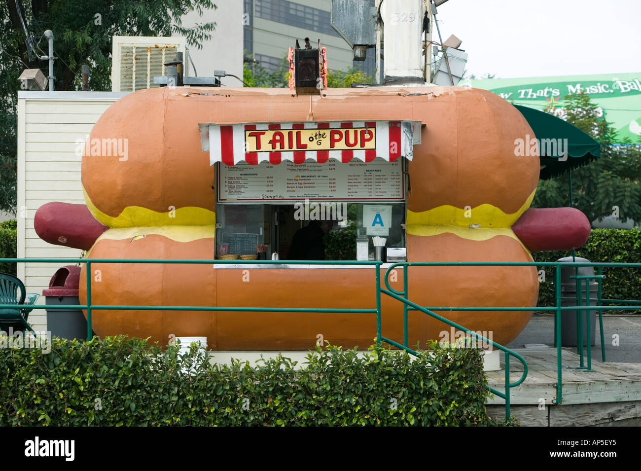 USA, California, Los Angeles, Beverly Hills: Tail of the Pup, Famous ...