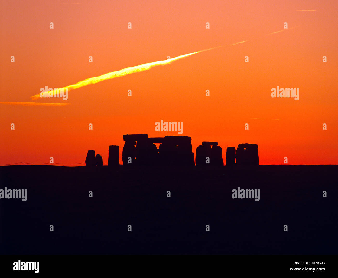 Stonehenge after sunset Wiltshire England Stock Photo - Alamy