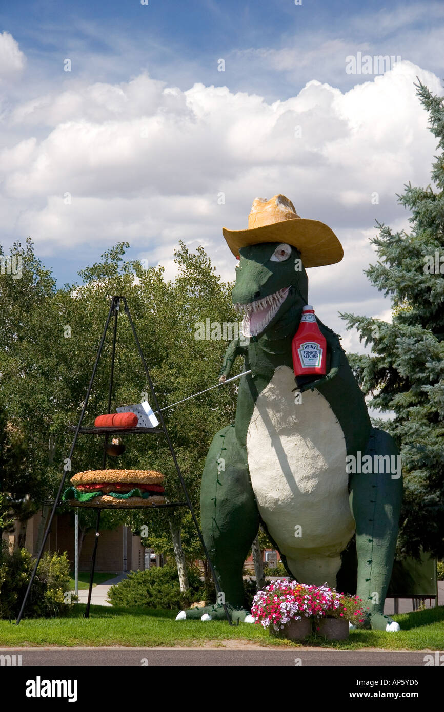 Statue of dinosaur at roadside attraction High Resolution Stock