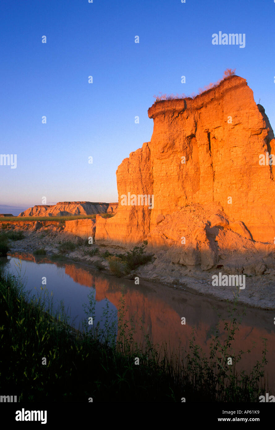 Badlands over Cottonwood Creek in Nebraska panhandle Stock Photo Alamy
