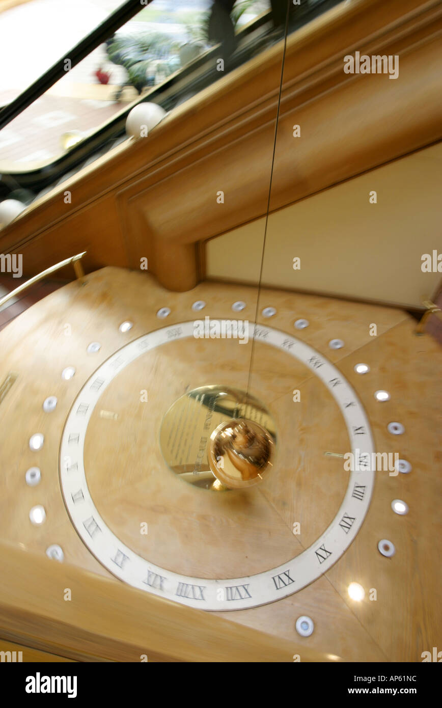 Pendulum moving hi-res stock photography and images - Alamy