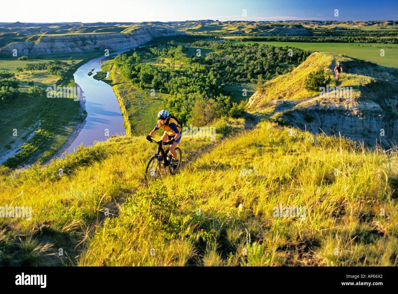 Mountain bikers on the Maah Daah Hey Trail in North Dakota (MR Stock
