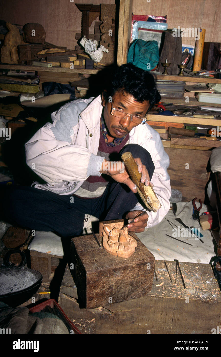 Nepal Kathmandu crafts woodcarver at work Stock Photo
