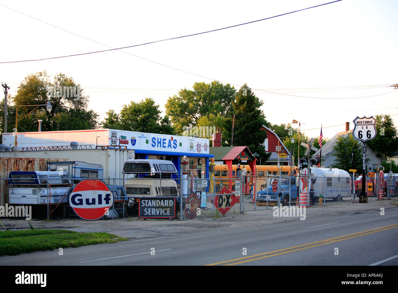 BILL SHEA S GAS STATION MUSEUM A COLLECTION OF RESTORED GAS PUMPS