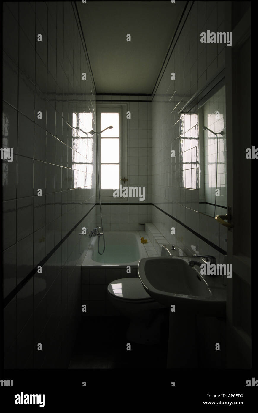 Rubber duck in a bath Stock Photo - Alamy