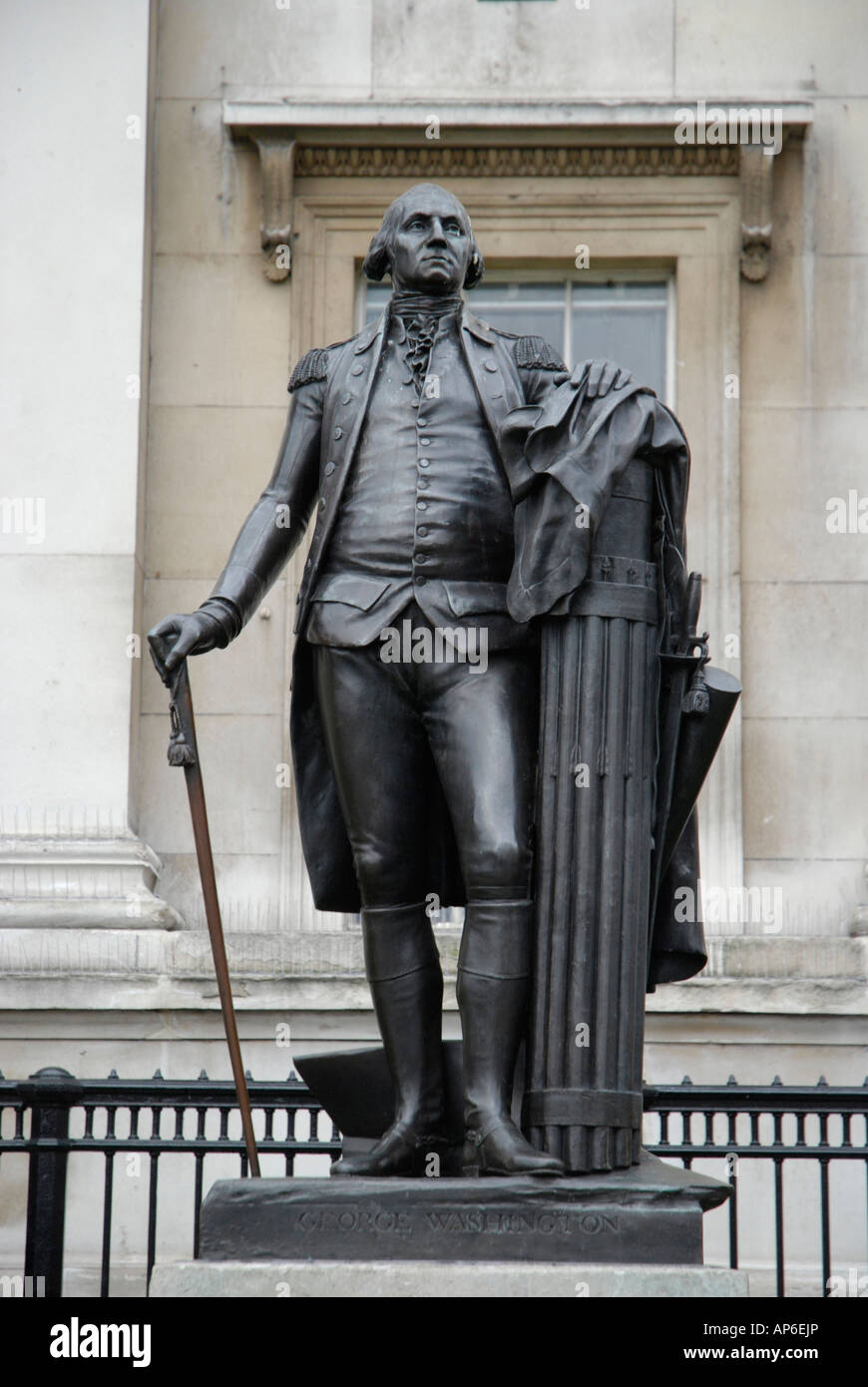 Statue of George Washington outside the National Gallery, Trafalgar Square, London, England Stock Photo