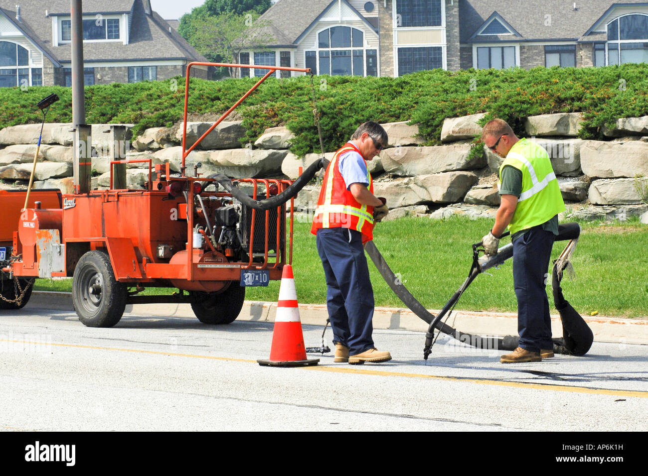 Tarring road hires stock photography and images Alamy