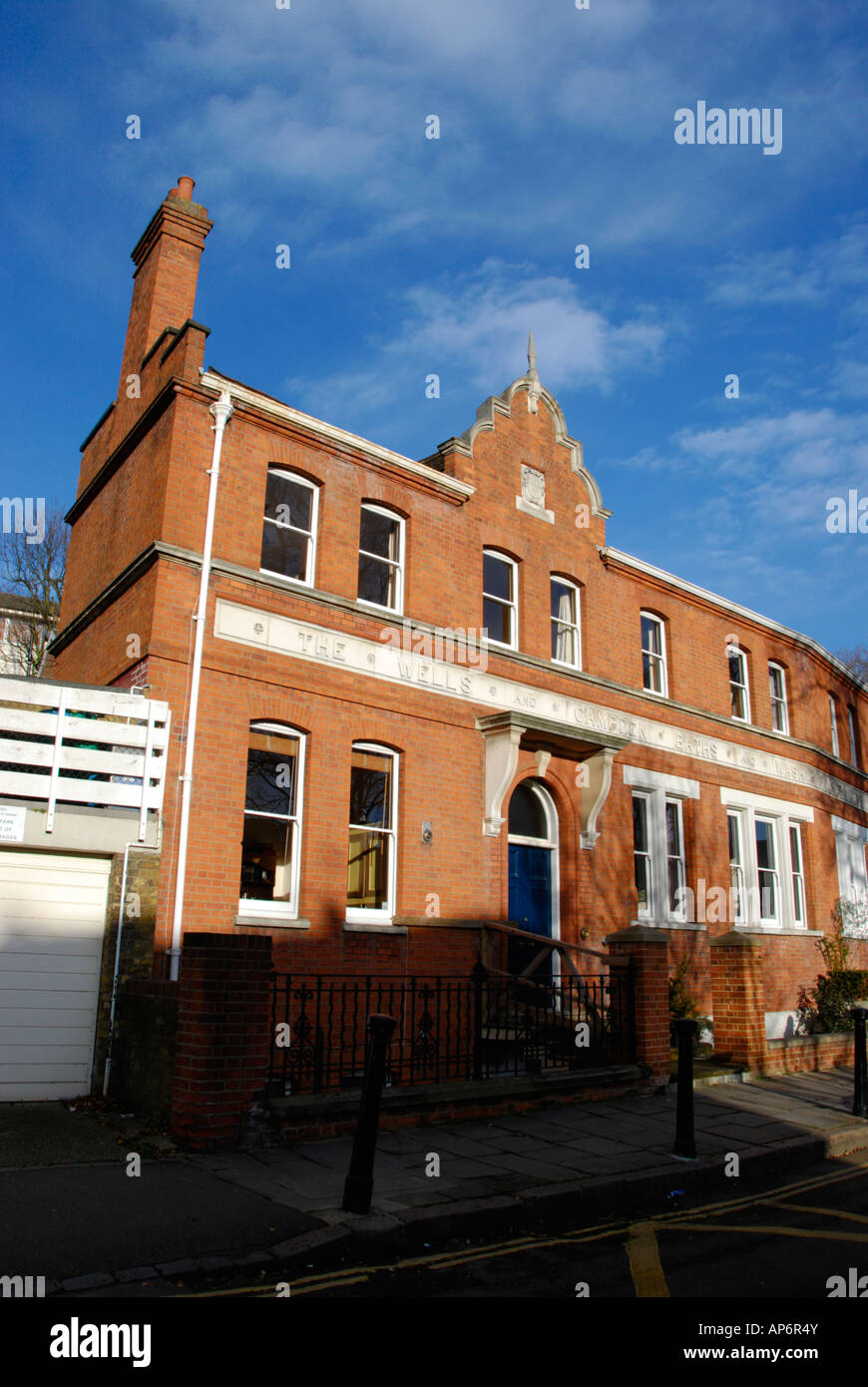 Well walk hampstead hi-res stock photography and images - Alamy