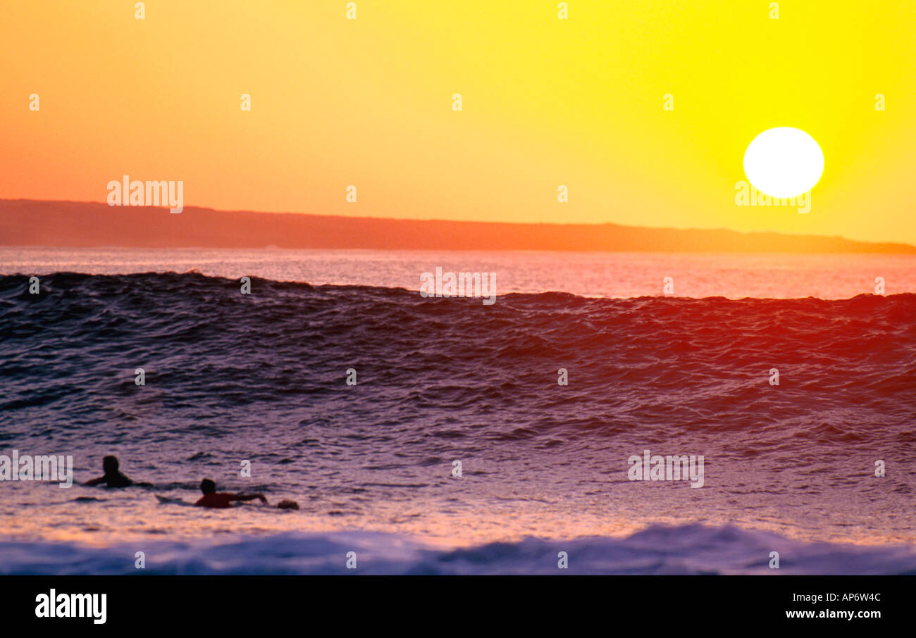 Hawaii ocean sunrise hi-res stock photography and images - Alamy