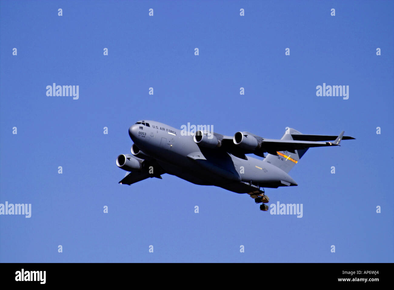 C-17 Globemaster dropping equipment Stock Photo