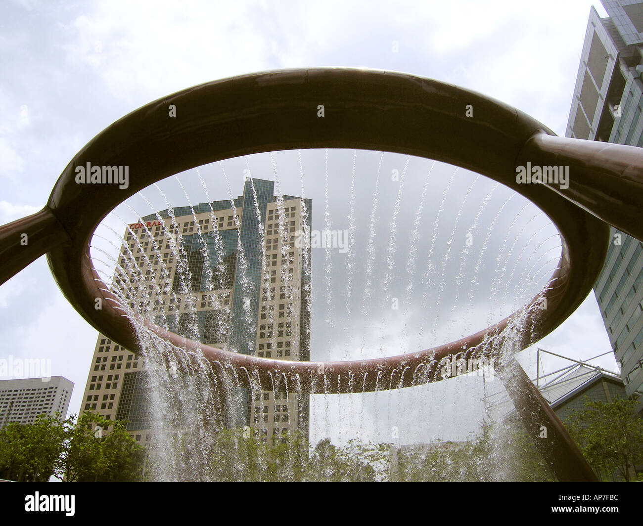 Fountain of Wealth at Suntec City Singapore Largest water fountain in