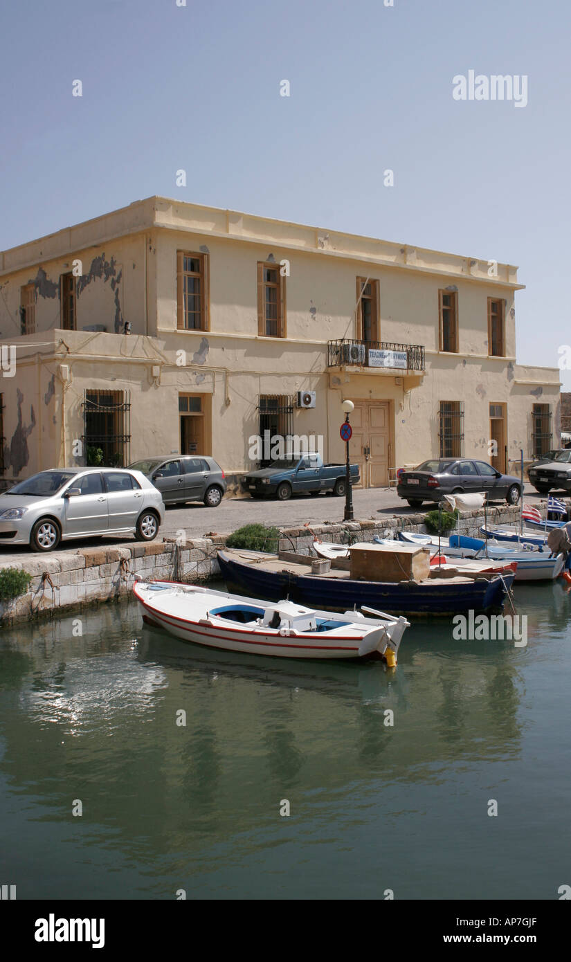 quayside-customs-building-hi-res-stock-photography-and-images-alamy