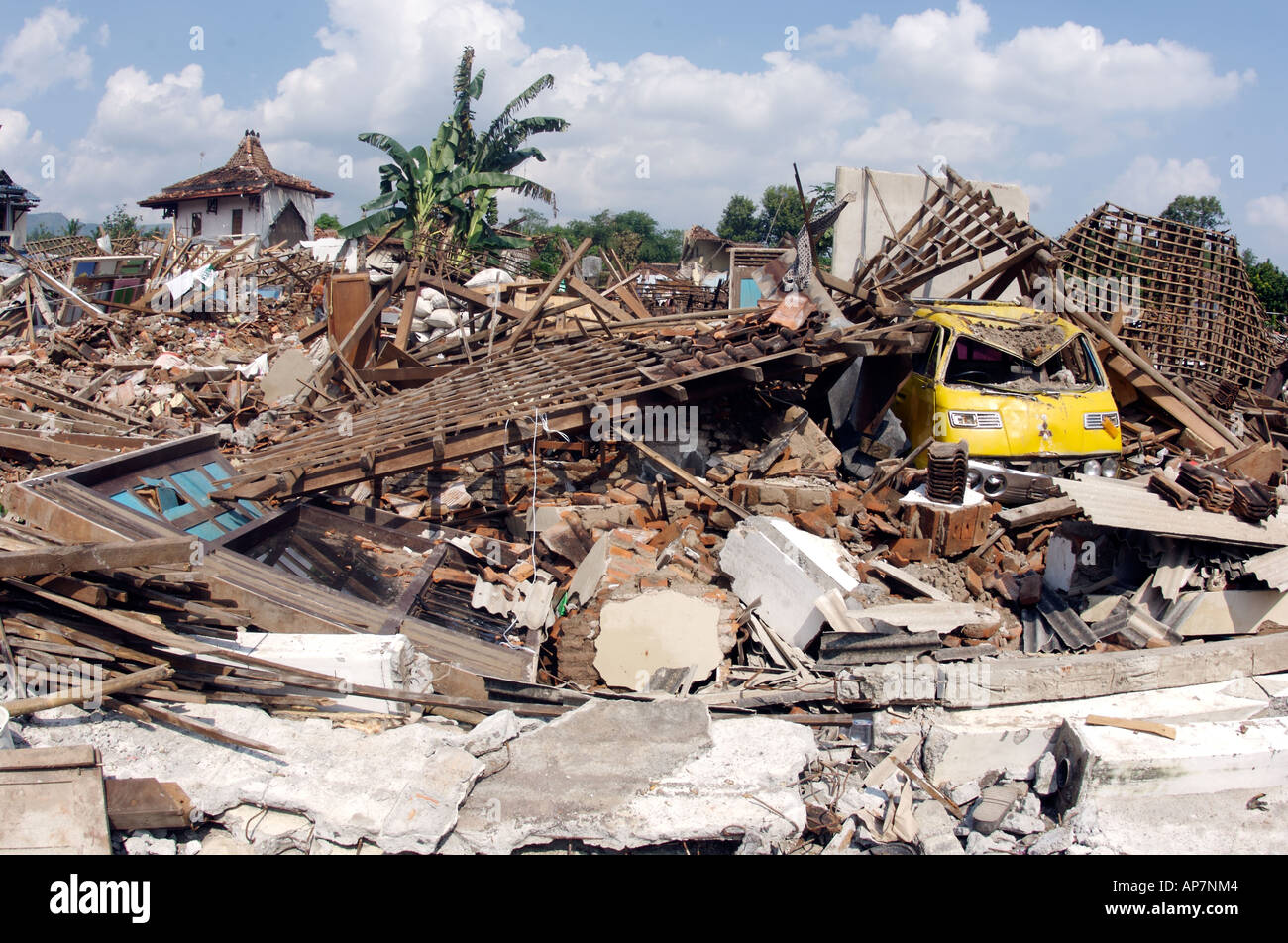 A 6.3 Mw earthquake killed 6,234 people and destroyed 130,000 homes in