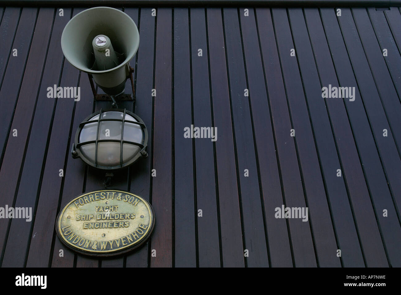 alarm ship horn signal communication regatta sail sailboat sailing boat