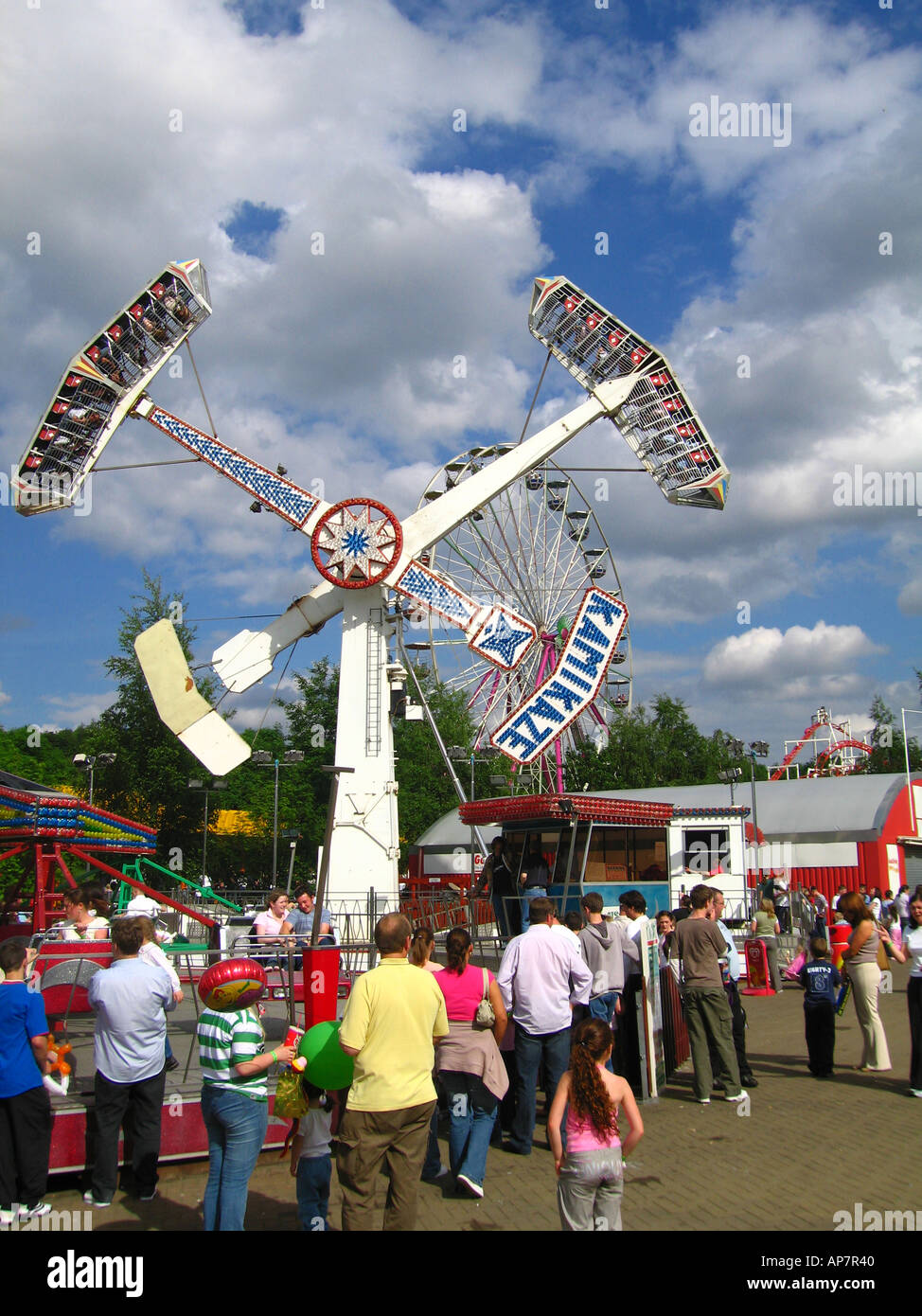 Kamikaze ride hi-res stock photography and images - Alamy