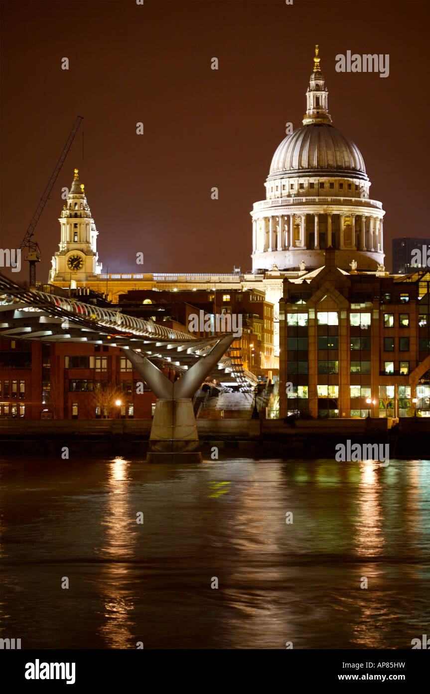 St Paul's Cathedral and the Millennium Bridge, London Stock Photo