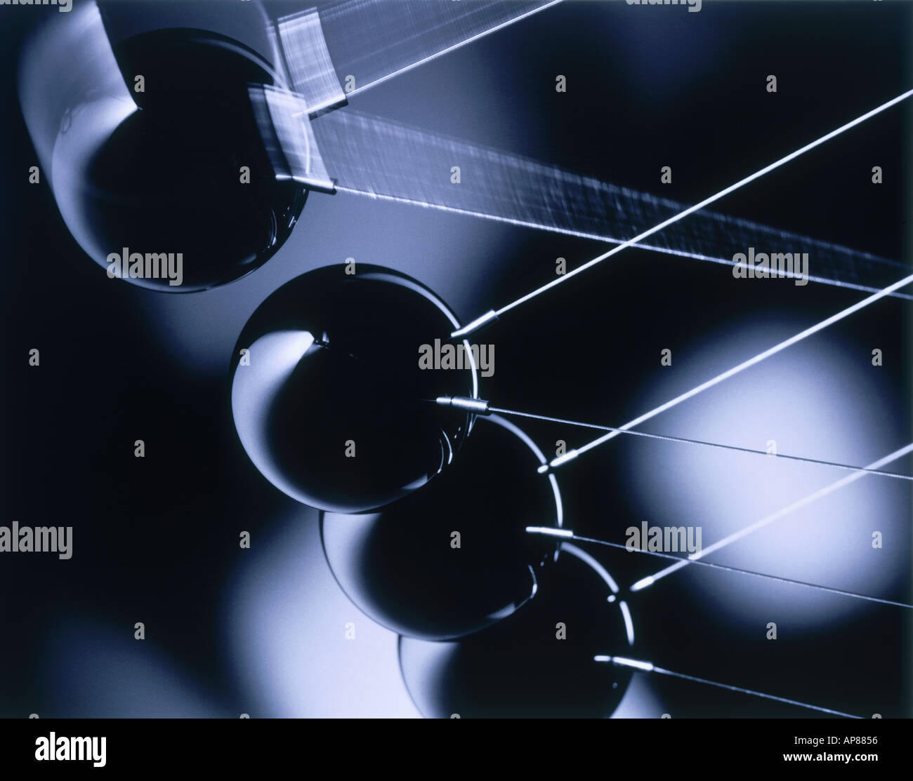 Pendulum swinging hires stock photography and images Alamy