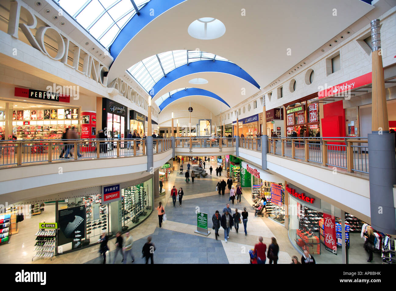 Blue water shopping centre hi res stock photography and images Alamy