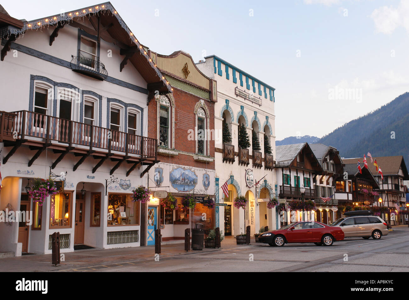 AJD52928, Leavenworth, WA, Washington, Bavarian Alpine Village, evening