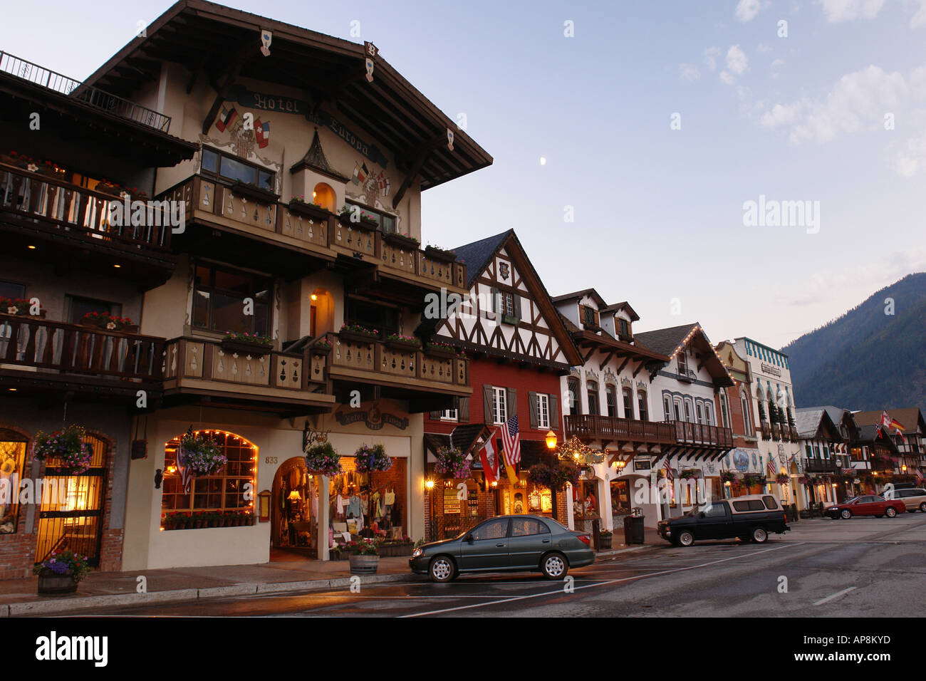 AJD52929, Leavenworth, WA, Washington, Bavarian Alpine Village, evening