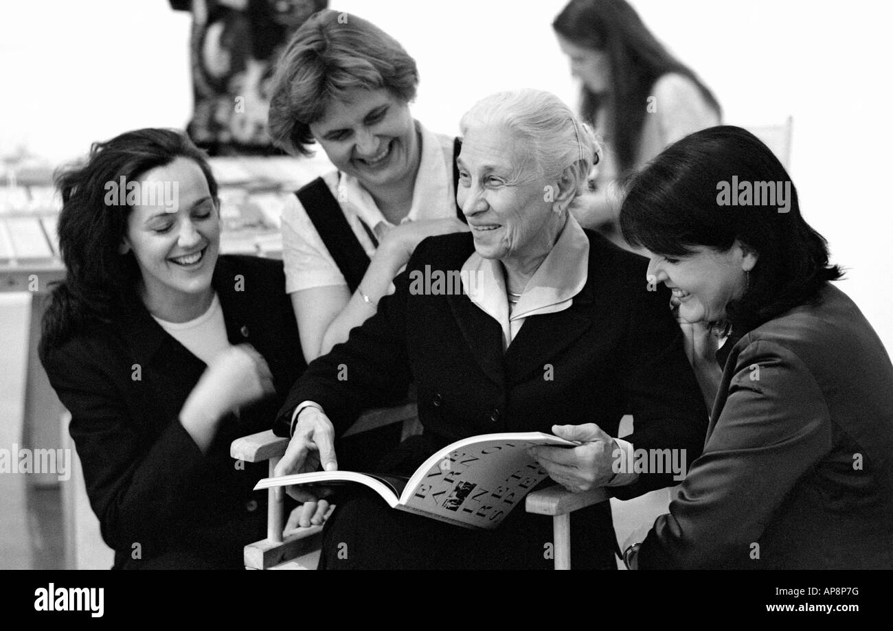 Magnum photographer Eve Arnold at the launch of hr book In Retrospect in Birmingham ENgland UK in 1996 Stock Photo