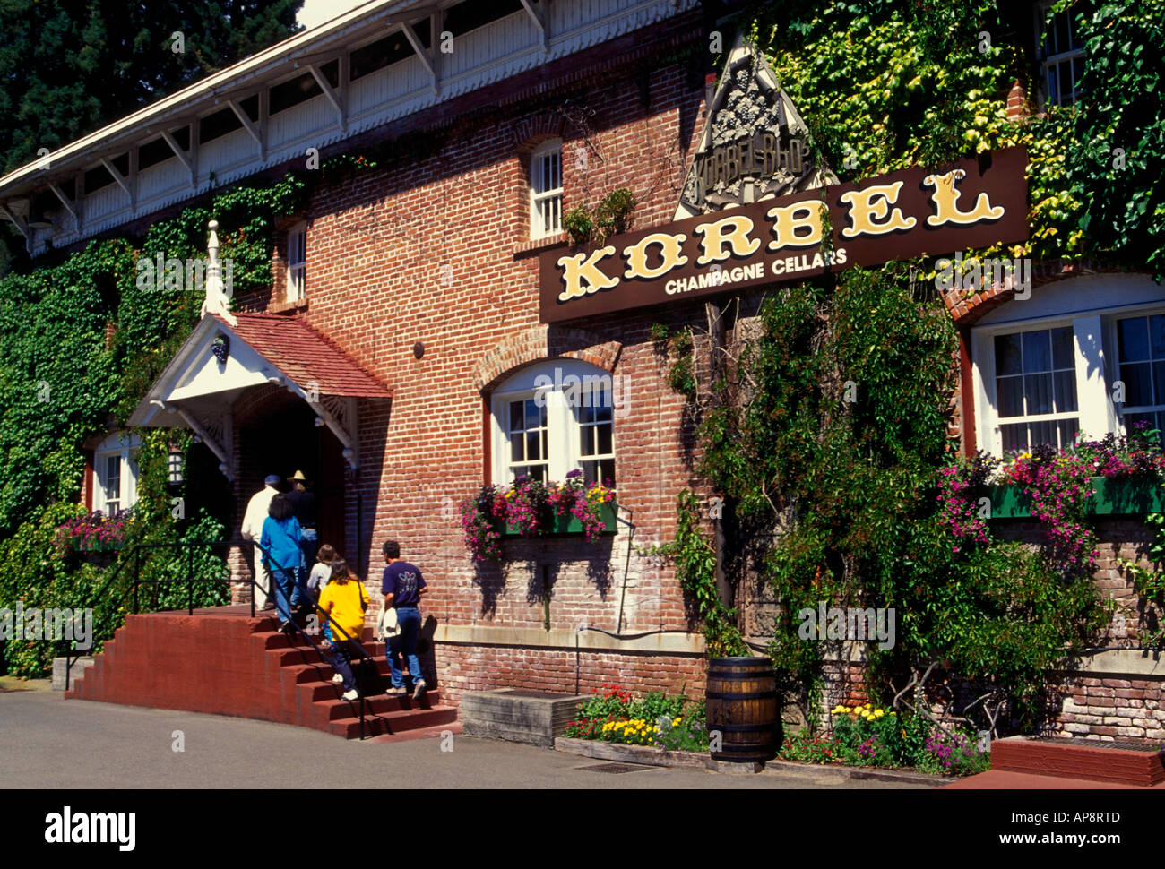tourists, visiting, Korbel, Korbel Champagne Cellars, Guerneville