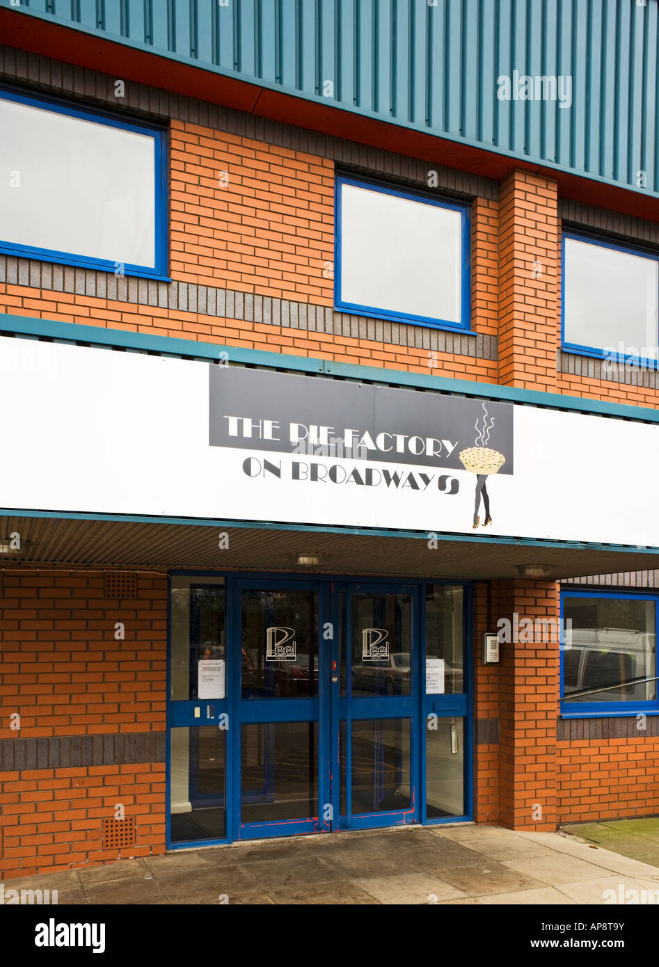 Signage production hires stock photography and images Alamy