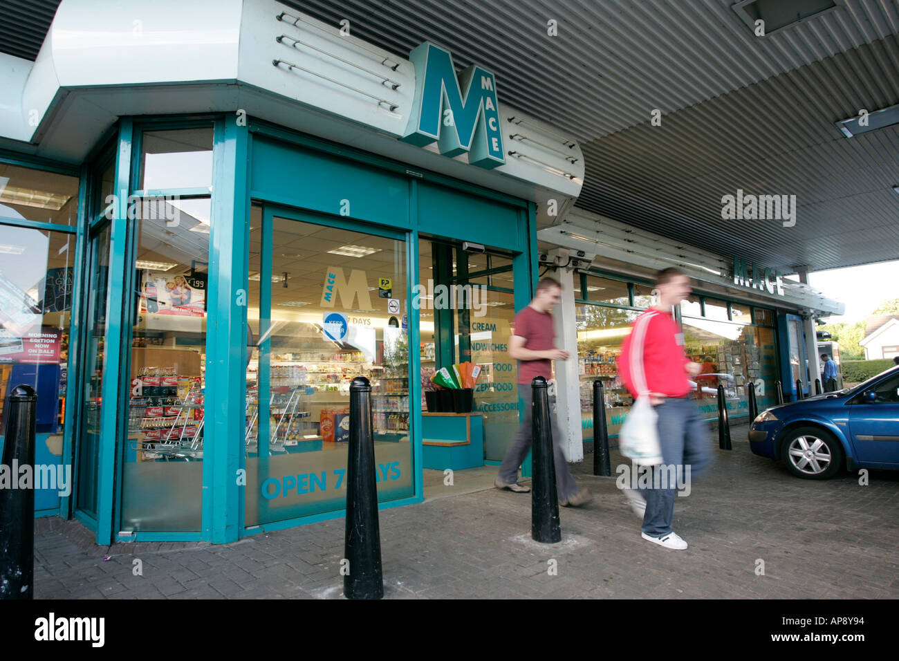 Petrol Prices In France >> Forecourt Shop Stock Photos & Forecourt Shop Stock Images - Alamy Petrol Prices In France >> Forecourt Shop Stock Photos & Forecourt Shop Stock Images - Alamy